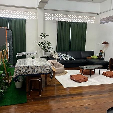 La Wood Homestay Near Kuala Besut Jetty Kampung Kuala Besut Exterior foto